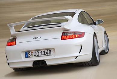 Porsche 911 GT3 vs BMW M3