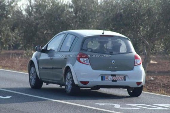 2013 Renault Clio Mule Spied